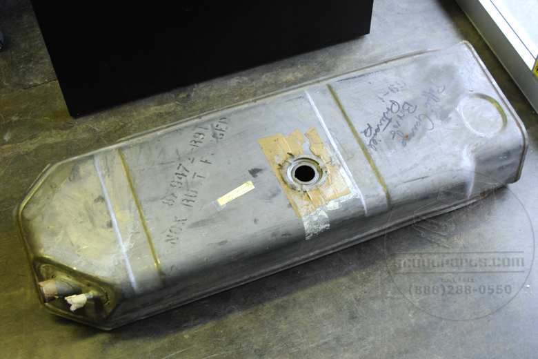 Gas Fuel Tank - Used good condition, NO Warranty NOT RETURNABLE