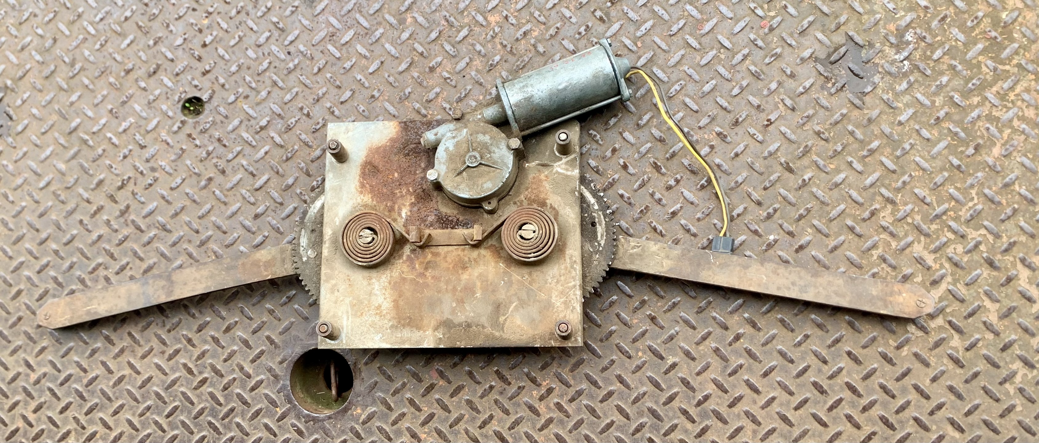 Electric Window regulator for Travelall D-series with motor -Used