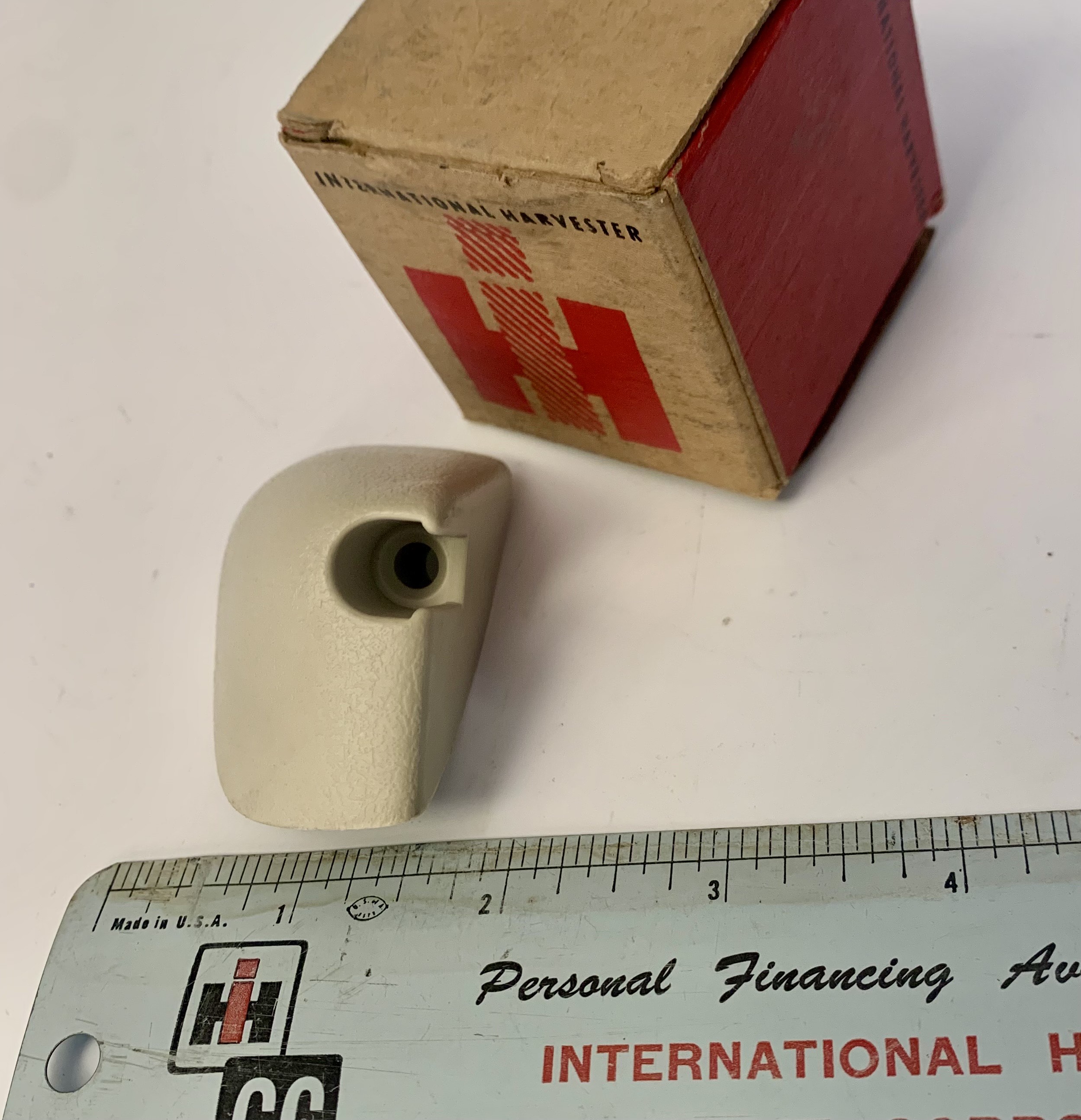 visor sun retainer clip - new old stock -377567C1