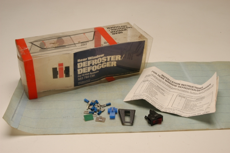 Window Defogger Rear - Electric reproduction of original kit.